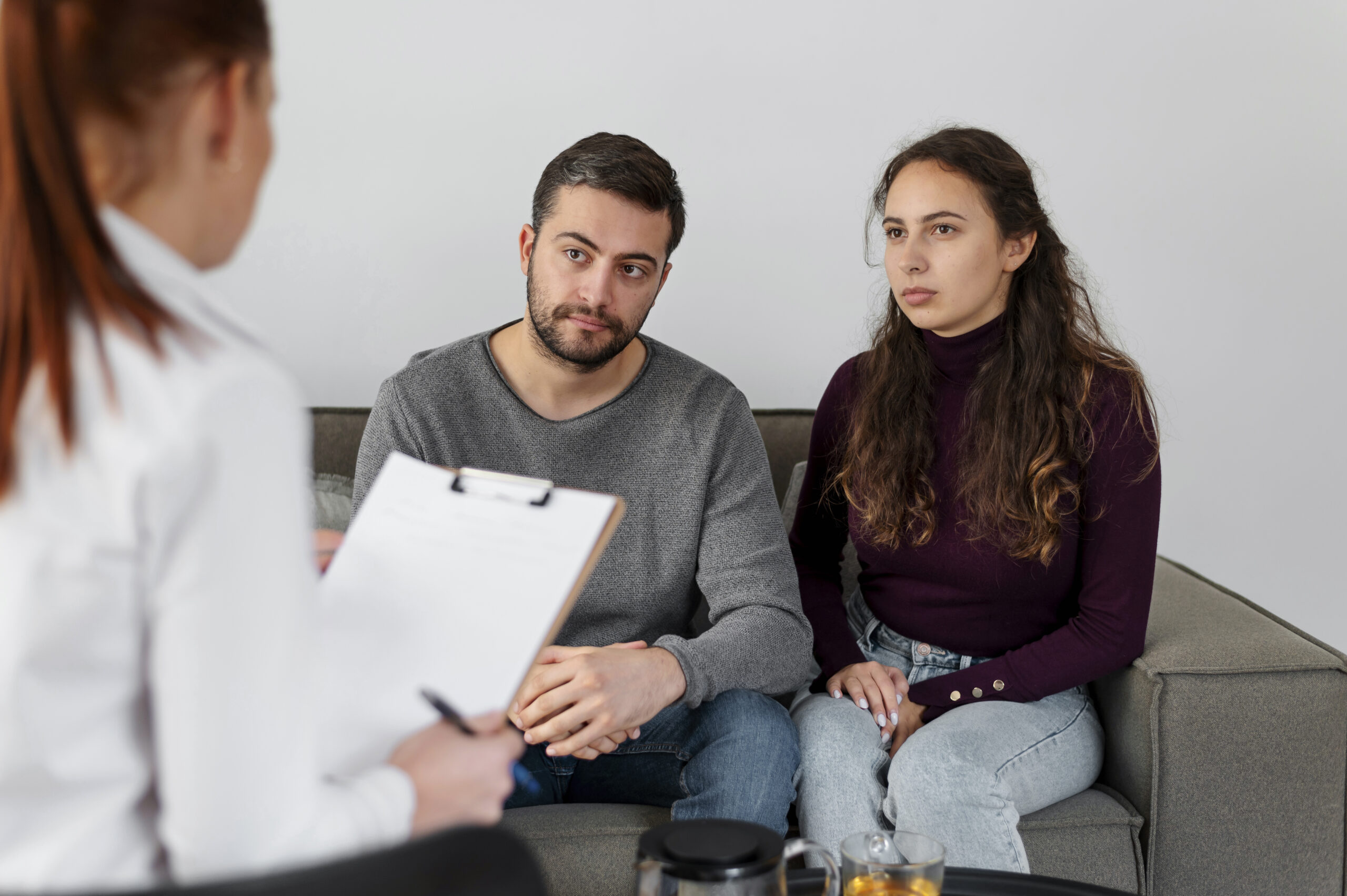 couple discussion at excellent minds psychiatry